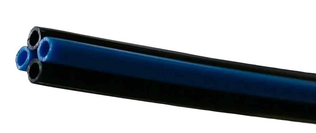 Vierfachschlauch aus blauen und schwarzen Schläuchen in quadratischer Anordnung